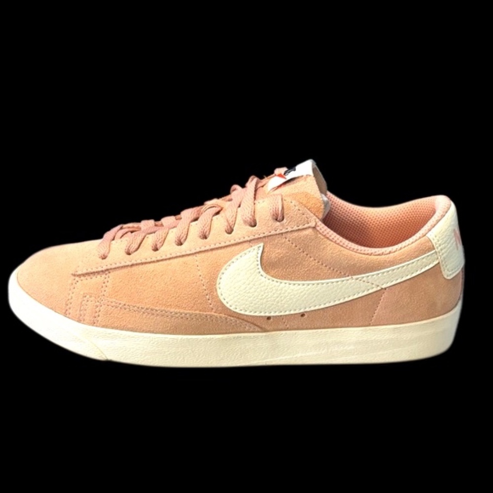NWOT-Nike Women’s Blazer Low SD Sneakers in Coral Stardust (soft pink) suede - Picture 5 of 15